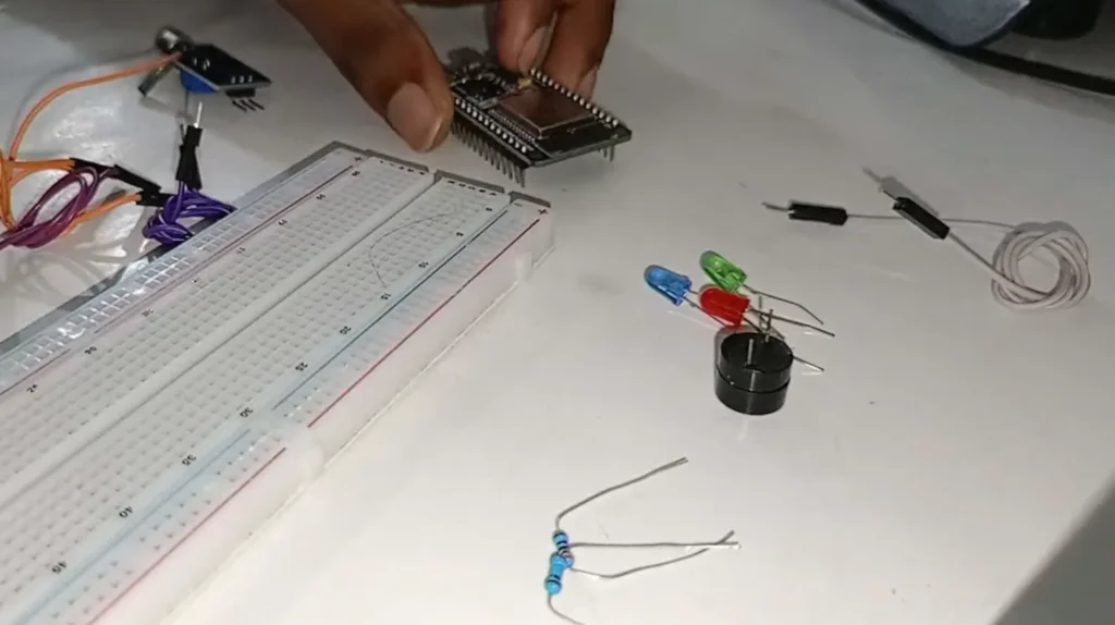 Sound Sensor Module Project: ESP32 Sound Activated LED + Buzzer Project 4 Screenshot 2026 04 25 232838
