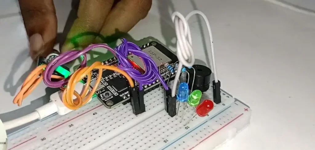 Sound Sensor Module Project: ESP32 Sound Activated LED + Buzzer Project 3 Screenshot 2026 04 25 233129